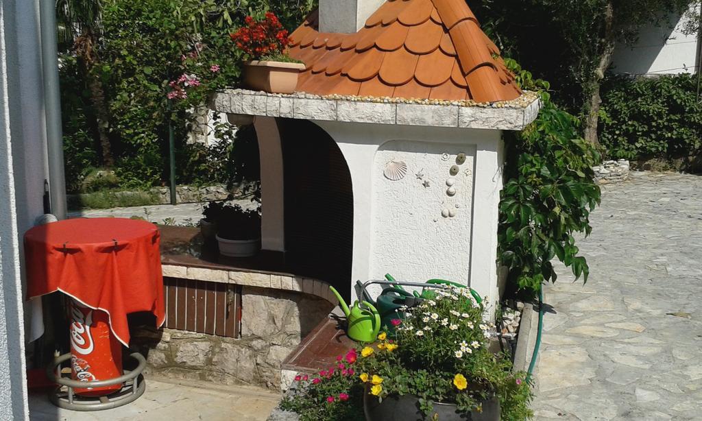 Ivan & Anka Apartments Bojko Selce Eksteriør billede