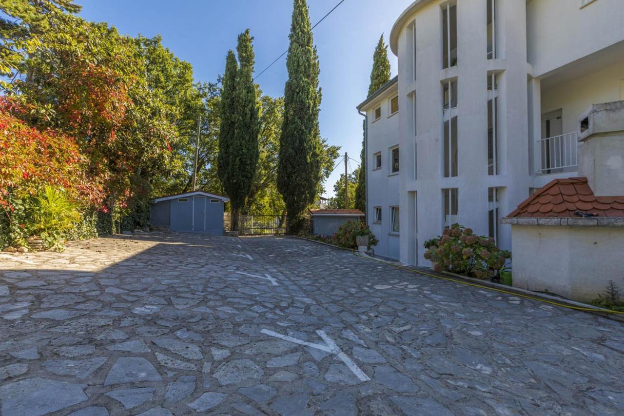 Ivan & Anka Apartments Bojko Selce Eksteriør billede