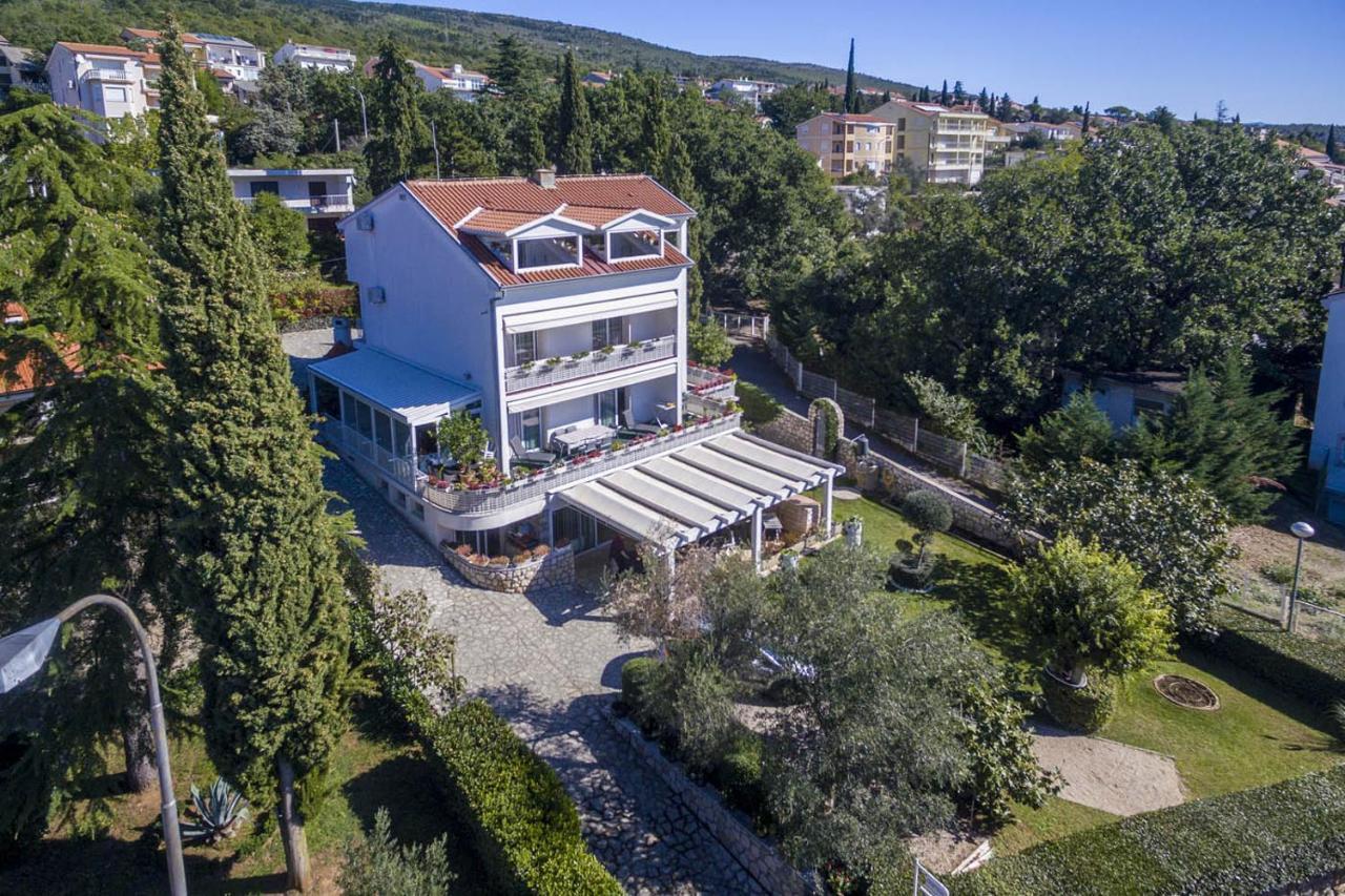 Ivan & Anka Apartments Bojko Selce Eksteriør billede