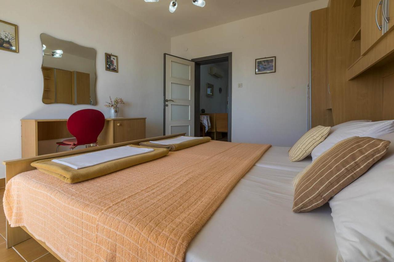 Ivan & Anka Apartments Bojko Selce Eksteriør billede