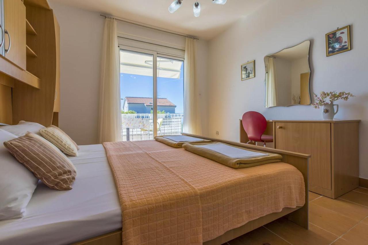 Ivan & Anka Apartments Bojko Selce Eksteriør billede